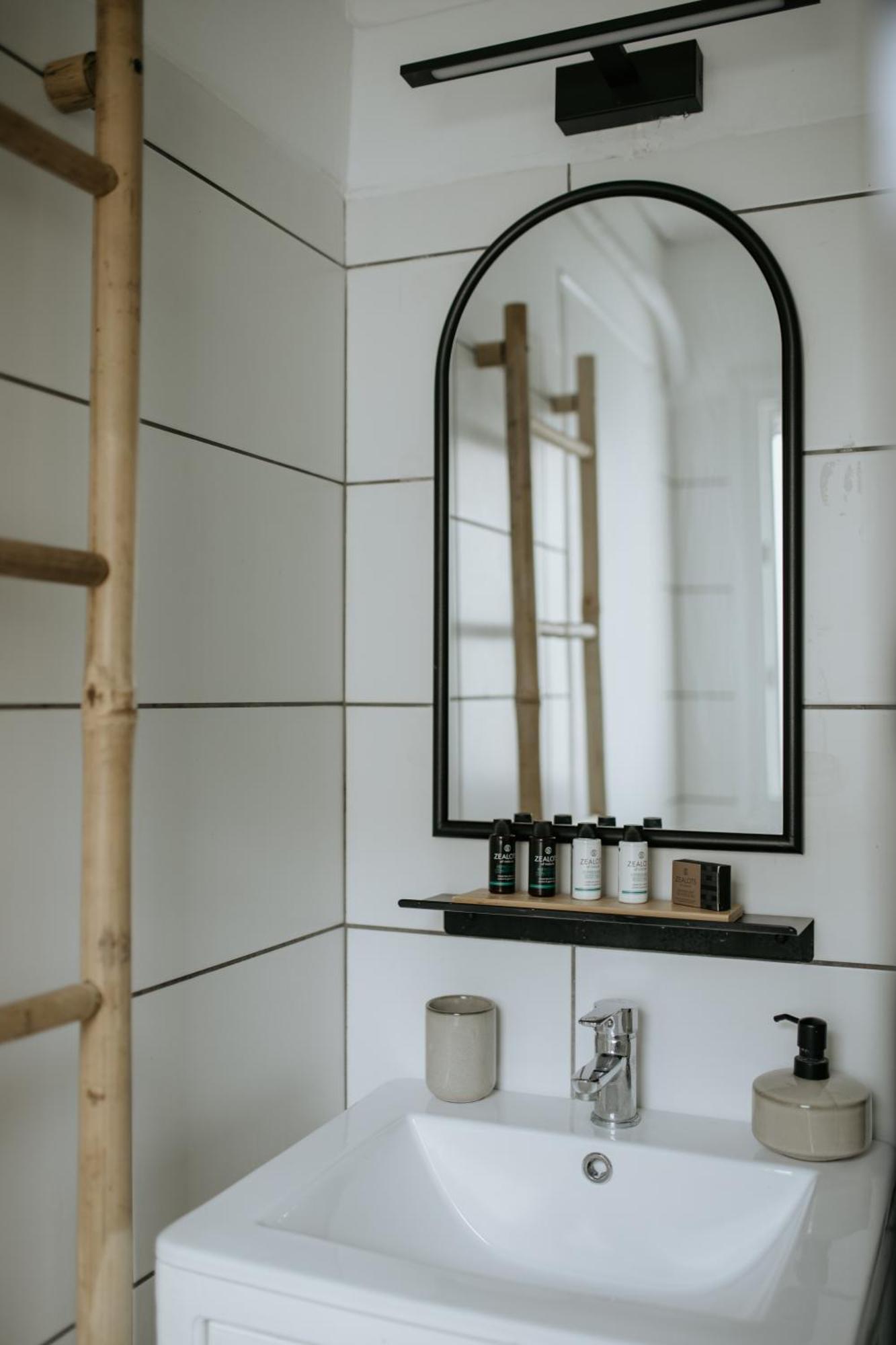 Yi & Thalassa Living By Khi Китнос Екстериор снимка