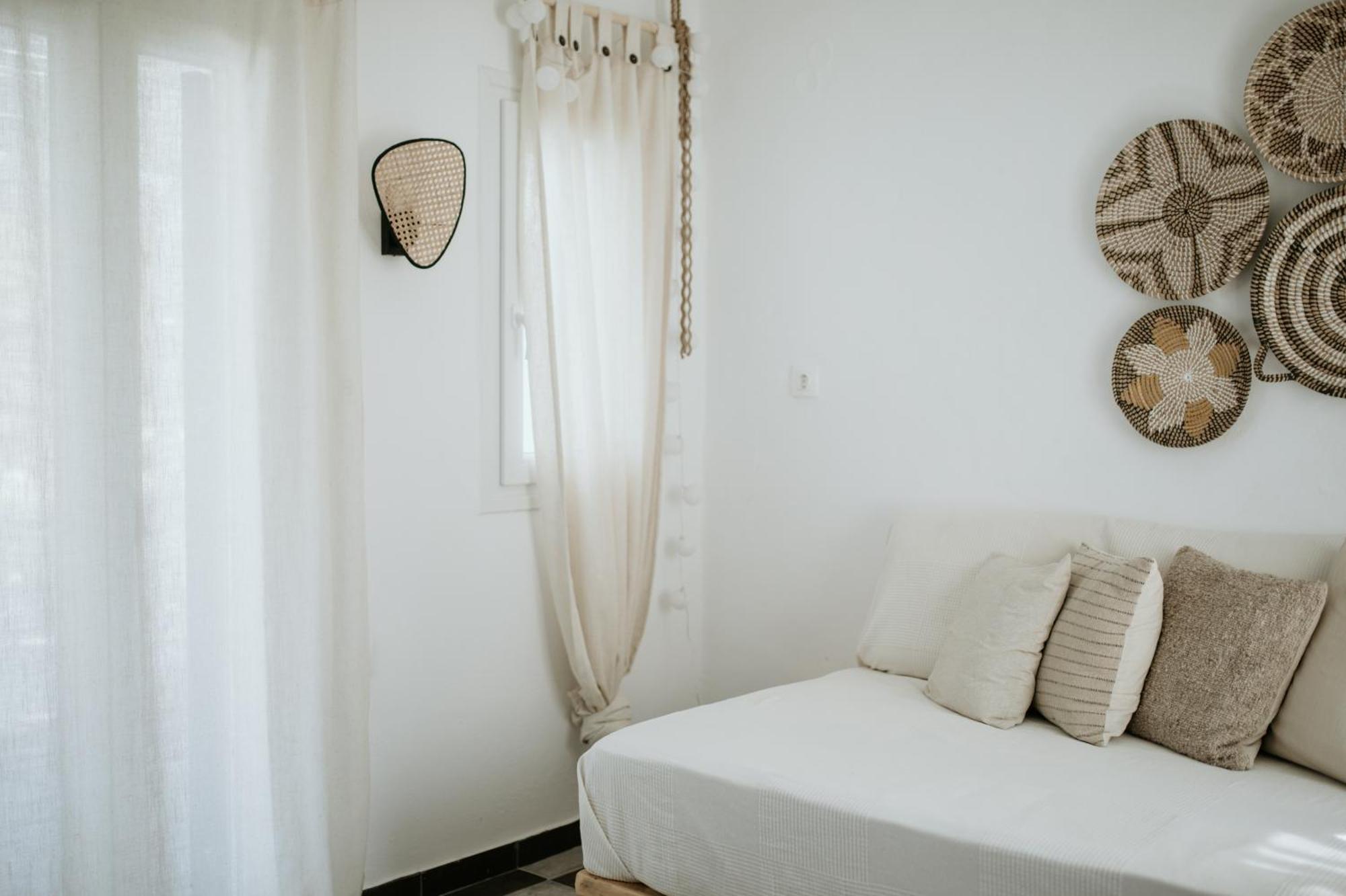 Yi & Thalassa Living By Khi Китнос Екстериор снимка