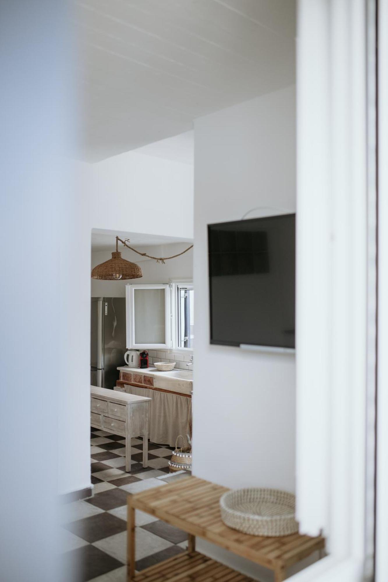 Yi & Thalassa Living By Khi Китнос Екстериор снимка