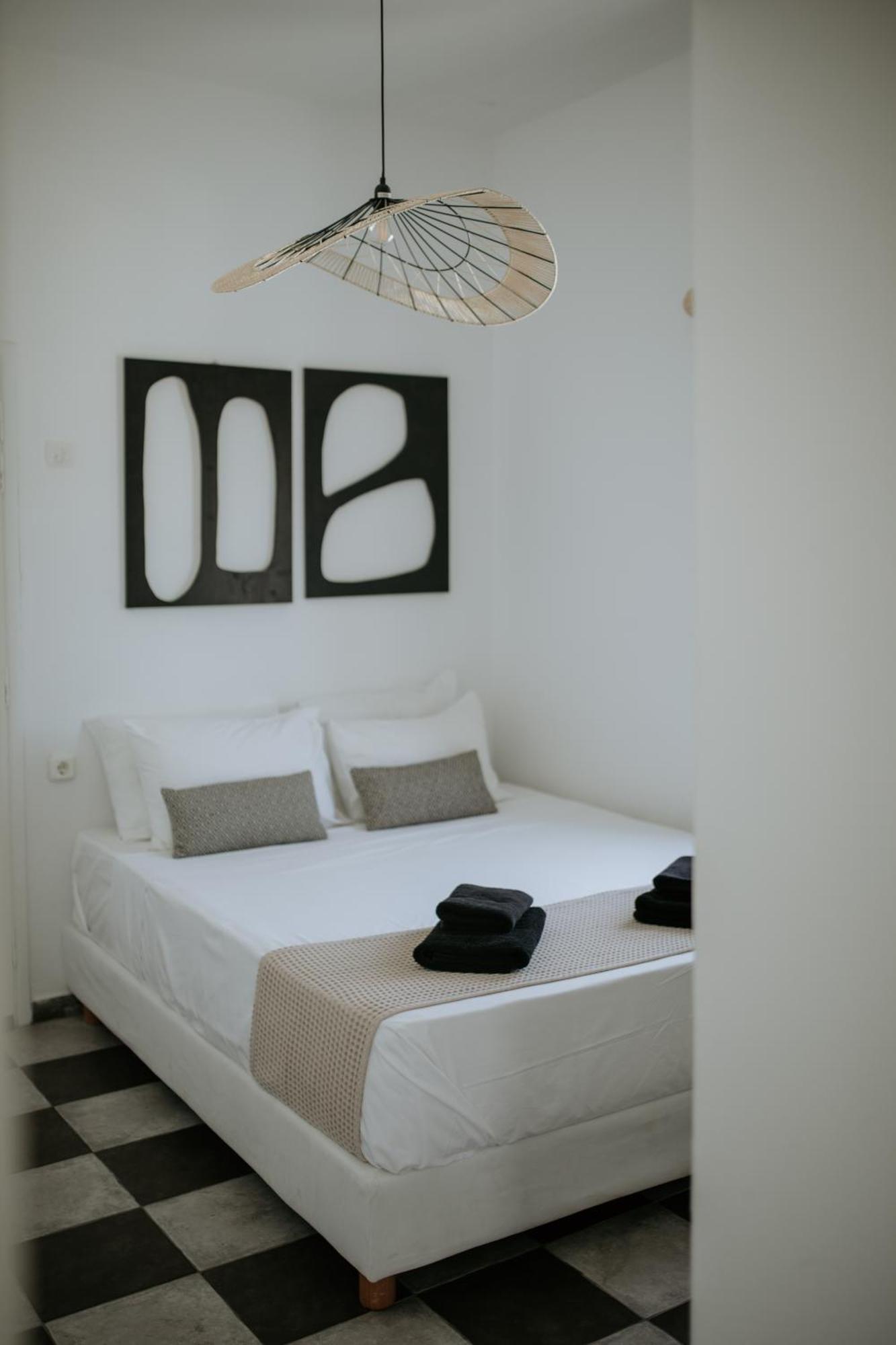 Yi & Thalassa Living By Khi Китнос Екстериор снимка