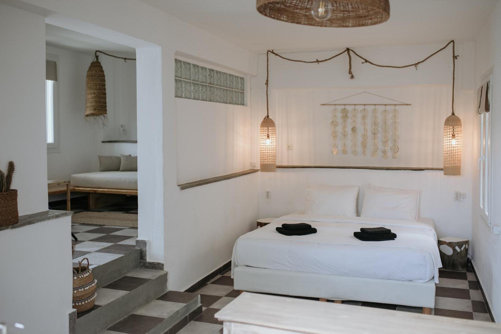 Yi & Thalassa Living By Khi Китнос Екстериор снимка